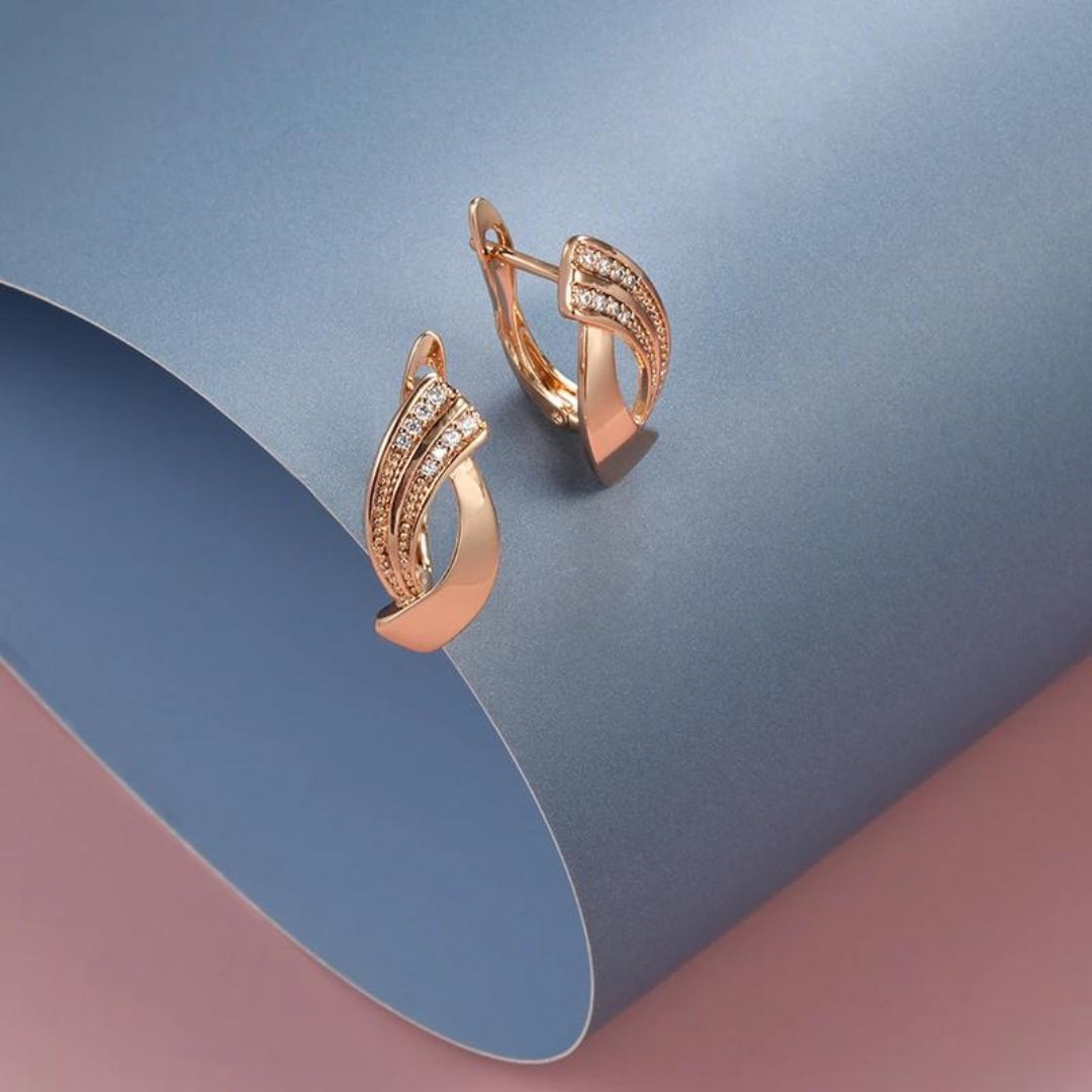 Elegantes Caravanas con Circonita en Oro Rosa