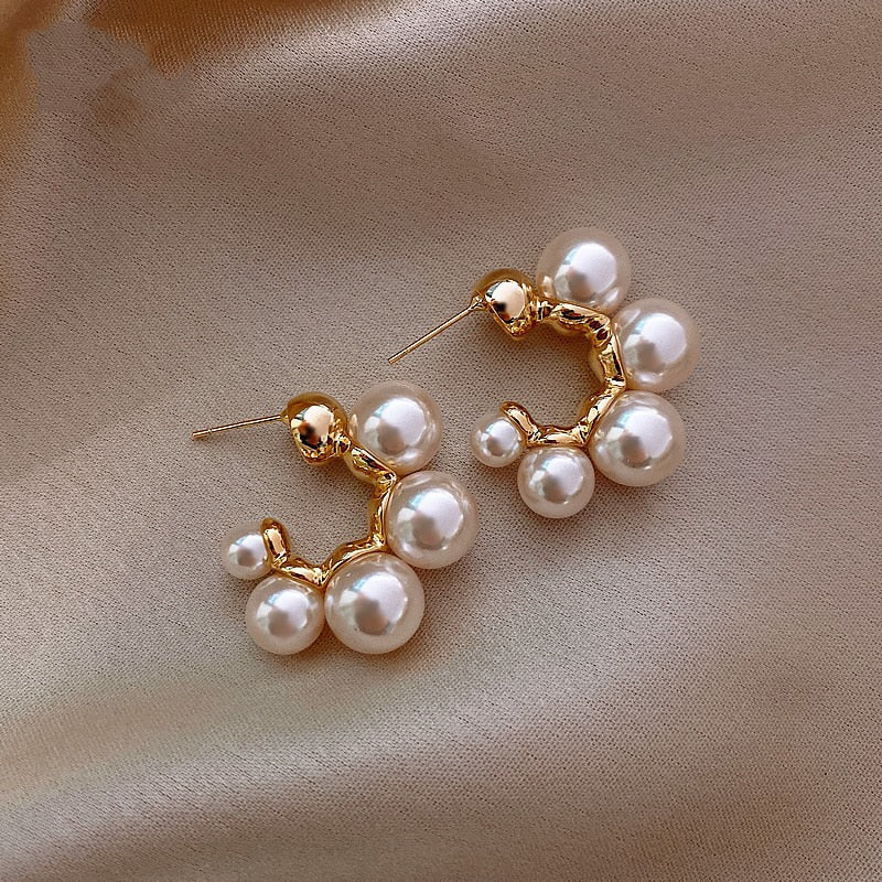 Caravanas Elegantes de Perlas