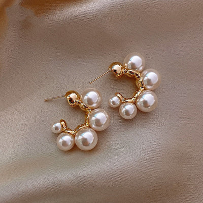 Caravanas Elegantes de Perlas