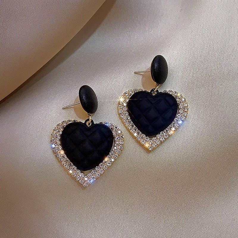 Caravanas Corazón Oscuro en Oro