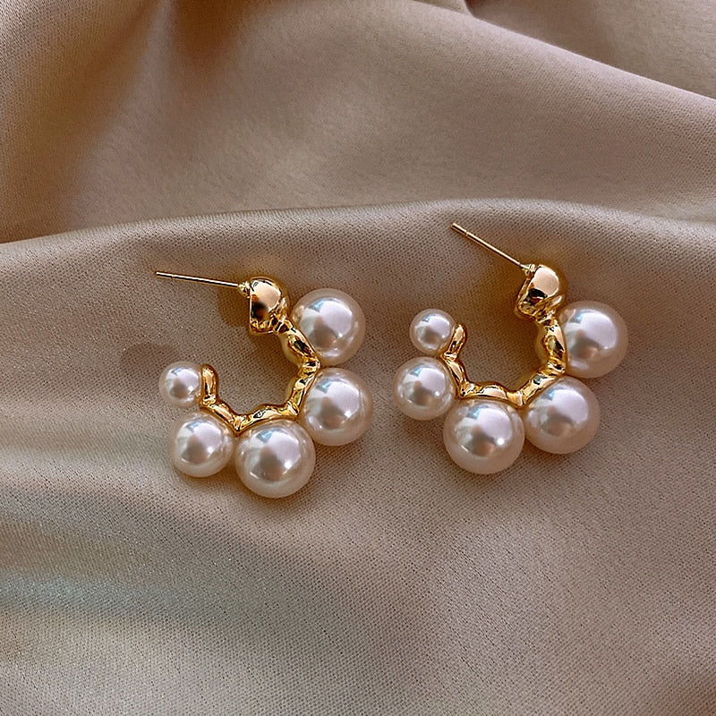 Caravanas Elegantes de Perlas