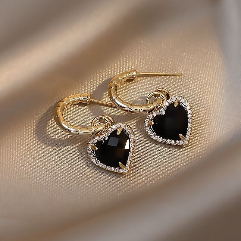 Caravanas de Corazón Negro en Oro