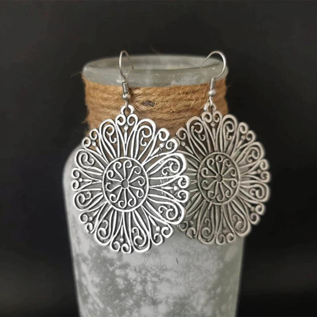 Caravanas Mandala Vintage en Plata