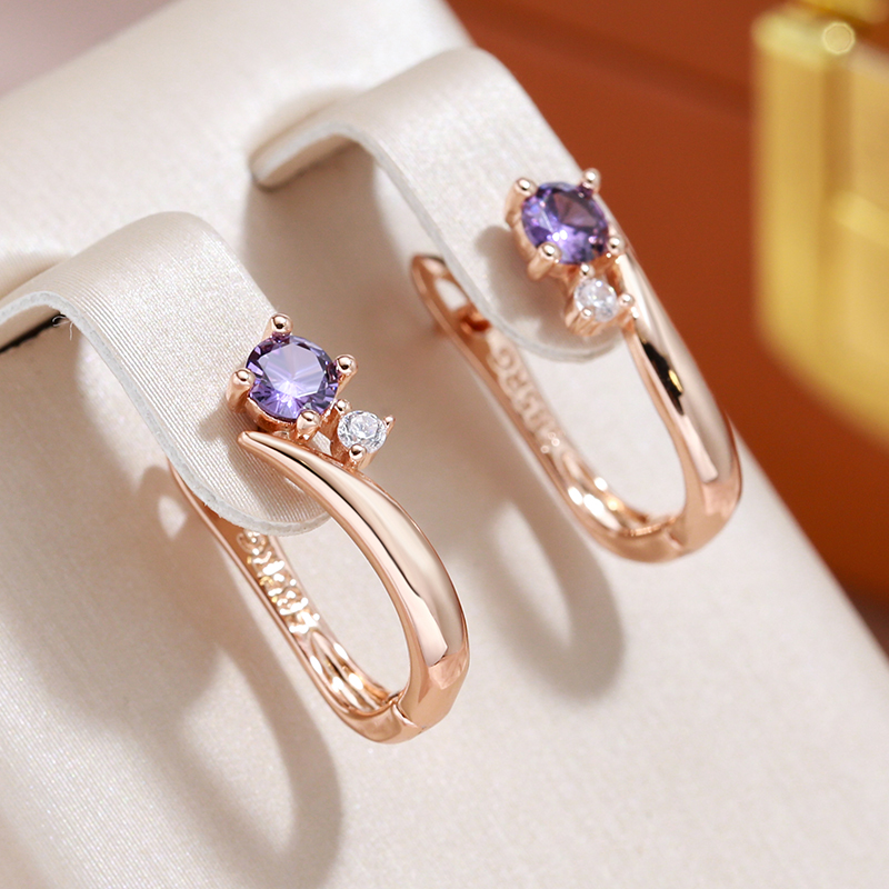 Caravanas Elegantes con Circonita Morada