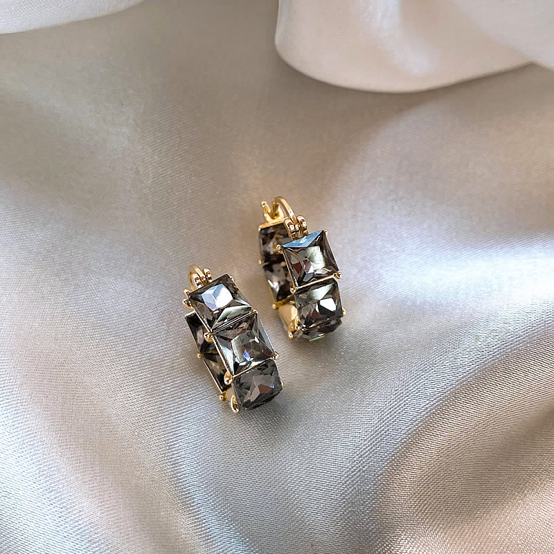 Elegantes Caravanas de Circonio Negro