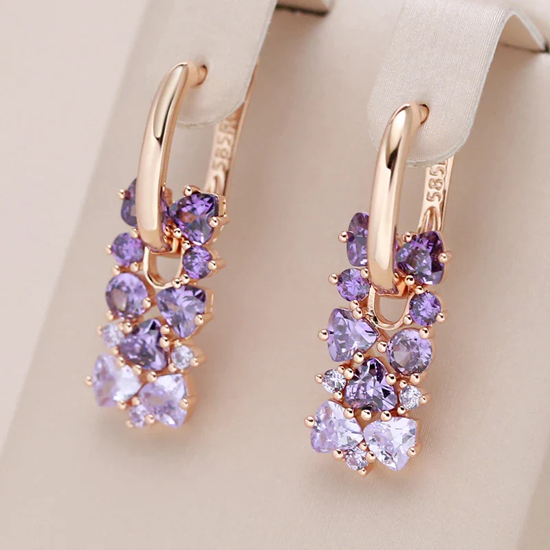 Caravanas Elegantes con Circonitas Moradas en Oro