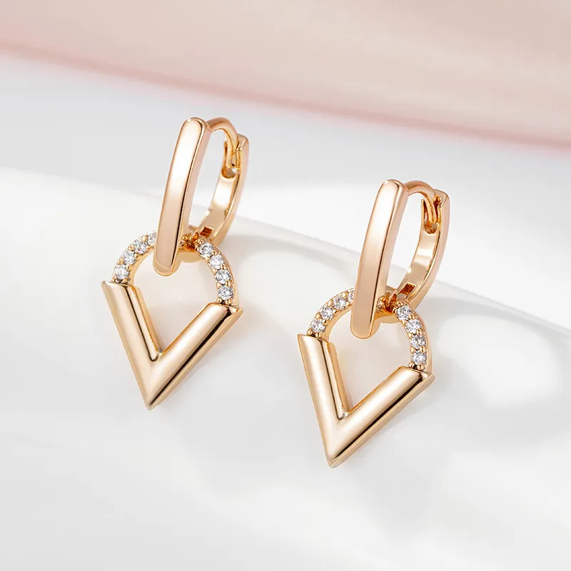Elegantes Caravanas Triángulo Dorados