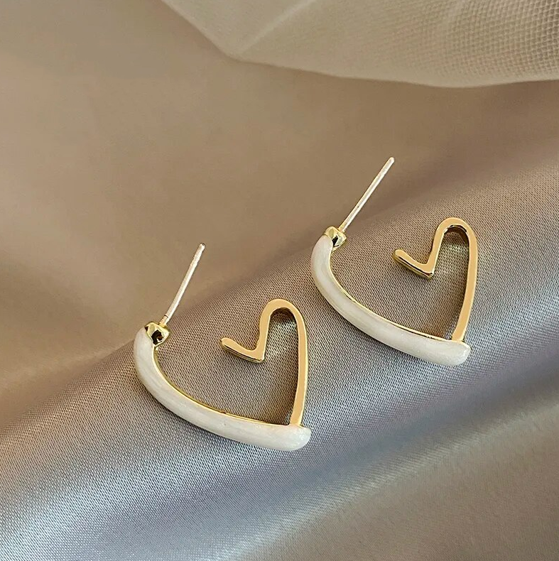 Caravanas Abiertos Corazones Blancos Elegantes