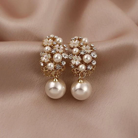 Elegantes Caravanas Flor Perla