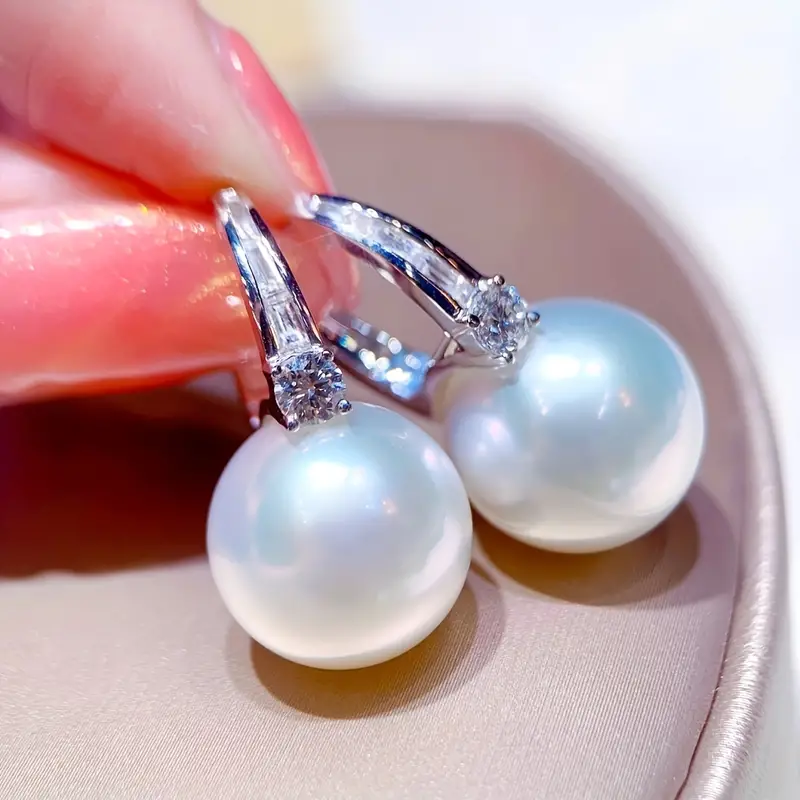 Caravanas Perlas Elegantes en Plata Brillante