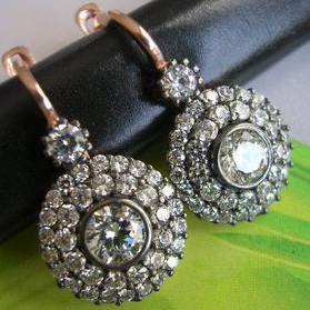 Caravanas Mandala con Circonitas Incrustadas Vintage